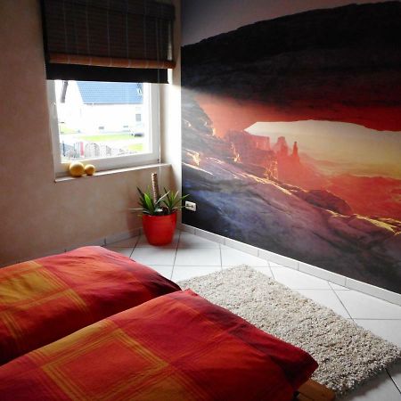 Modernes Ferienhaus Der Besonderen Art Mit Garten ลือเนอ ภายนอก รูปภาพ
