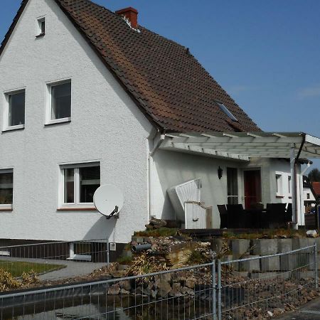 Modernes Ferienhaus Der Besonderen Art Mit Garten ลือเนอ ภายนอก รูปภาพ
