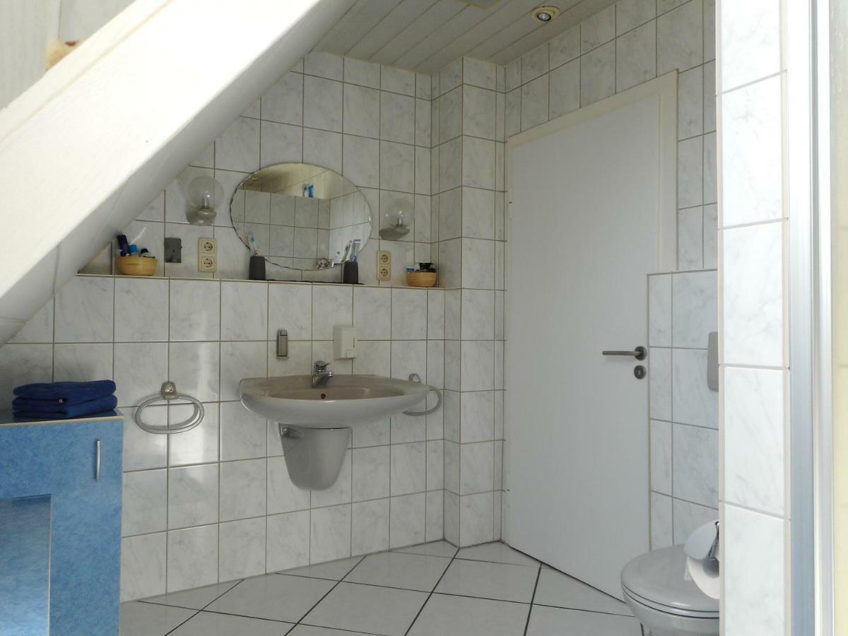 Modernes Ferienhaus Der Besonderen Art Mit Garten ลือเนอ ภายนอก รูปภาพ