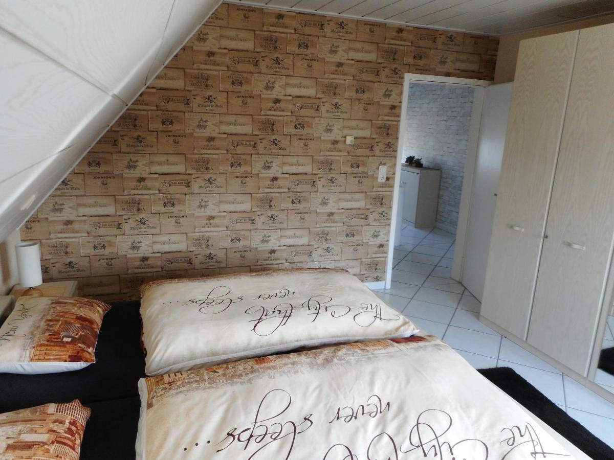 Modernes Ferienhaus Der Besonderen Art Mit Garten ลือเนอ ภายนอก รูปภาพ
